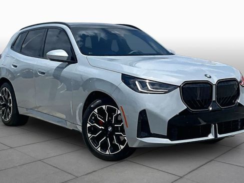 Certified 2025 BMW X3 xDrive30i w/ M Sport Package AWD/4WD image 2