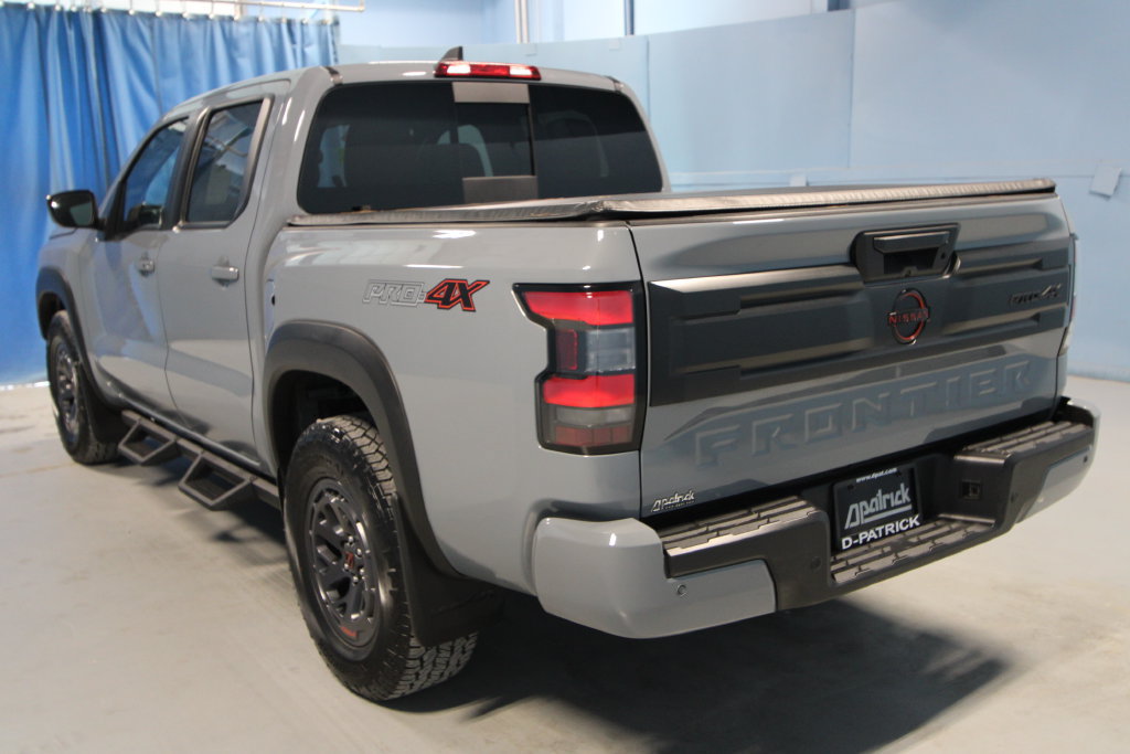 Used 2025 Nissan Frontier PRO-4X AWD/4WD image 26