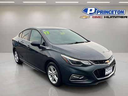 Used 2017 Chevrolet Cruze LT w/ LT Convenience Package