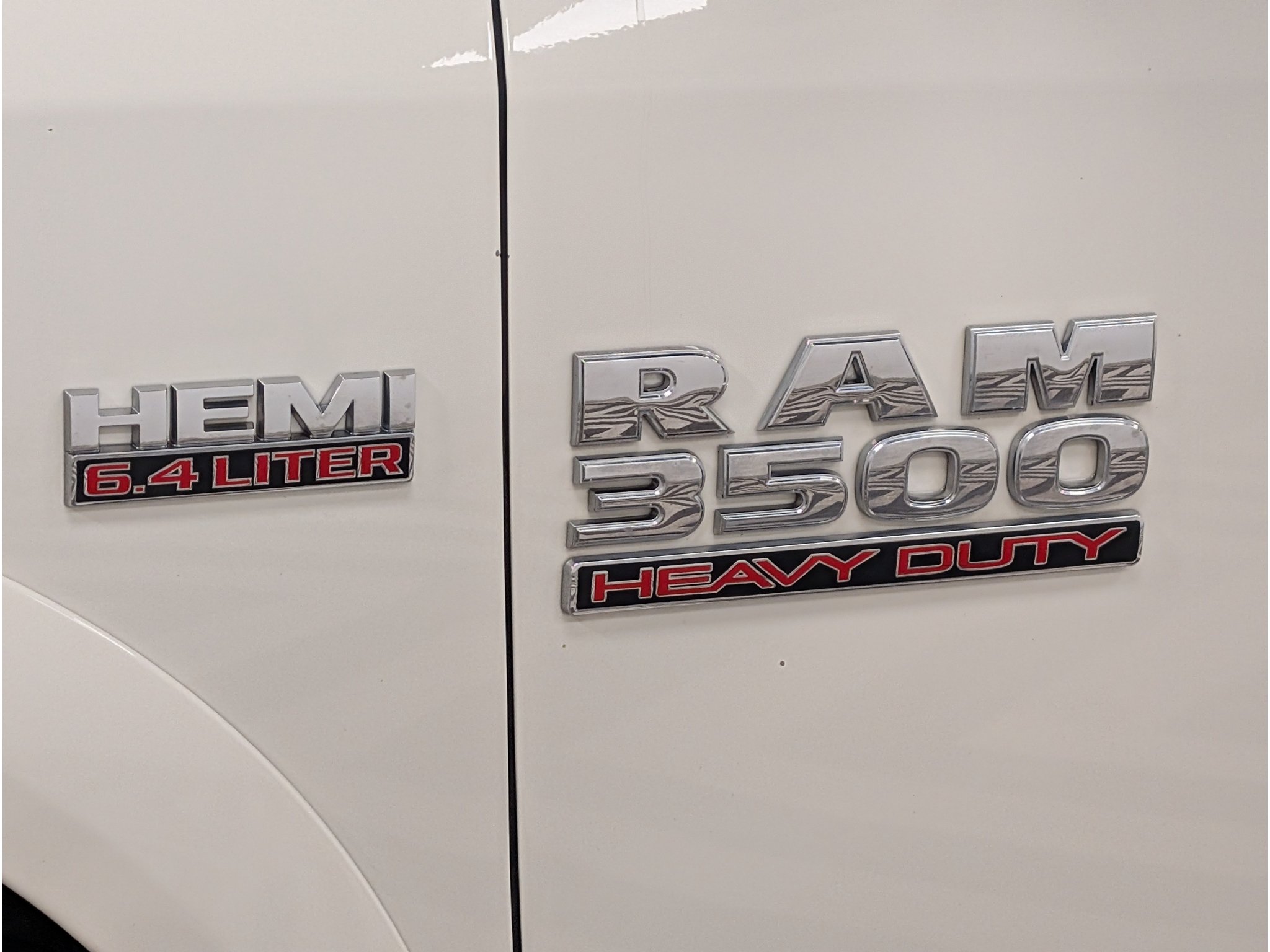 Used 2017 RAM 3500 Laramie AWD/4WD image 4