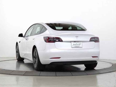 Used 2023 Tesla Model 3 Standard Range image 5