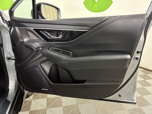 Used 2023 Subaru Outback Limited image 32