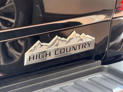 Used 2019 Chevrolet Silverado 2500 High Country w/ Duramax Plus Package AWD/4WD image 9