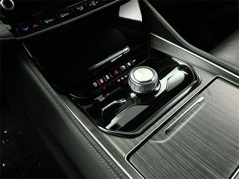 Used 2023 Jeep Wagoneer Series II image 36