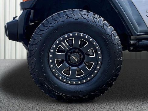 Used 2018 Jeep Wrangler Unlimited Sport S AWD/4WD image 28