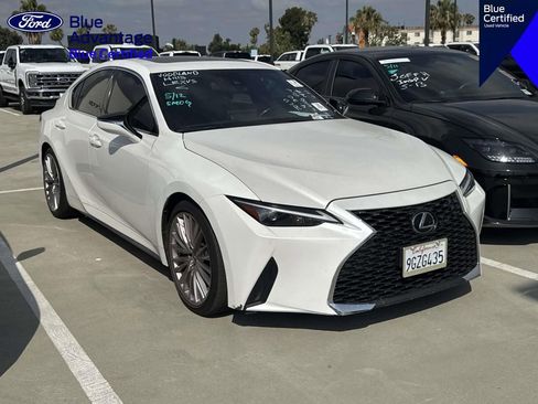 Used 2023 Lexus IS 300 w/ Premium Package RWD image 9