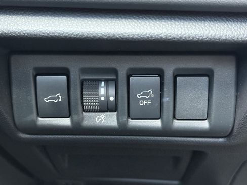 Used 2025 Subaru Outback Onyx Edition image 18