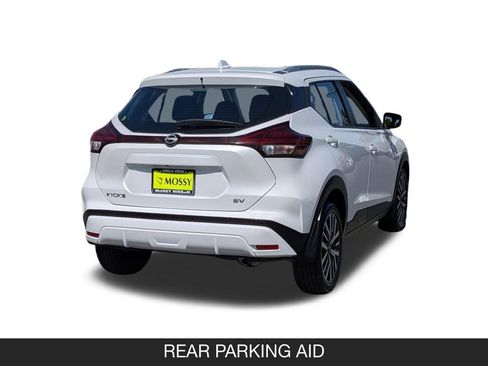 Used 2023 Nissan Kicks SV FWD image 8
