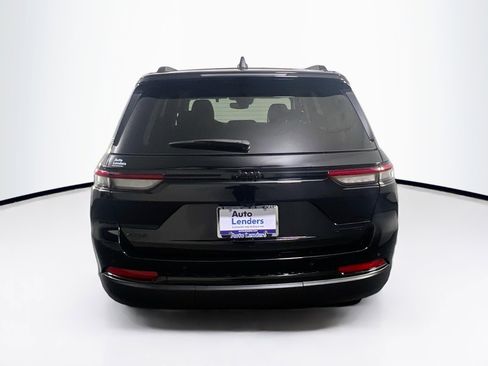 Used 2023 Jeep Grand Cherokee Limited w/ Black Appearance Package AWD/4WD image 6