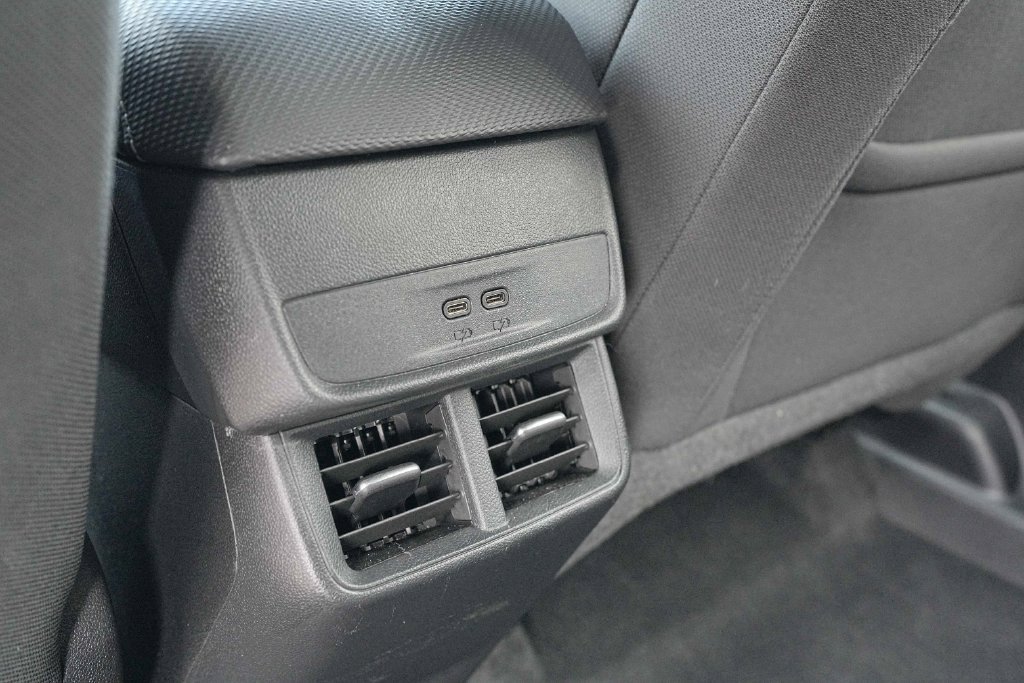 Used 2026 Chevrolet Equinox LT AWD/4WD image 21