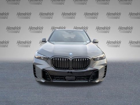 New 2026 BMW X5 xDrive50e image 5