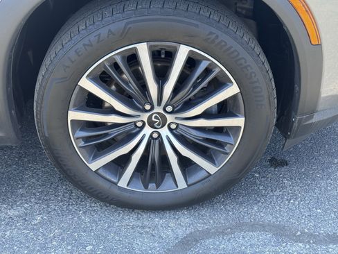 Used 2022 INFINITI QX60 Sensory image 7