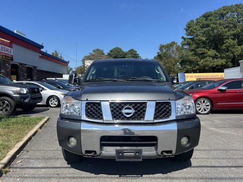 Used 2005 Nissan Titan SE w/ (R02) SE Off-Road Pkg image 2