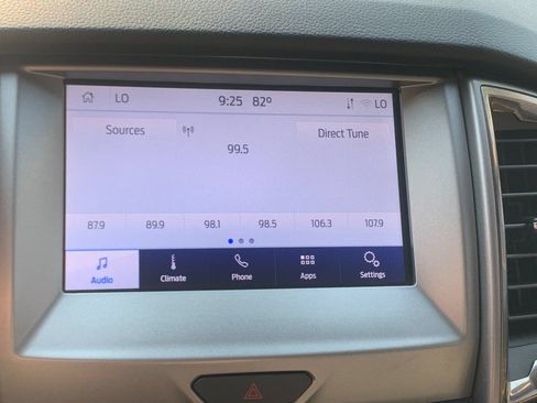 Used 2020 Ford Ranger XLT w/ Equipment Group 302A Luxury AWD/4WD image 22