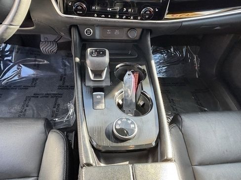 Used 2023 Nissan Rogue SL image 15