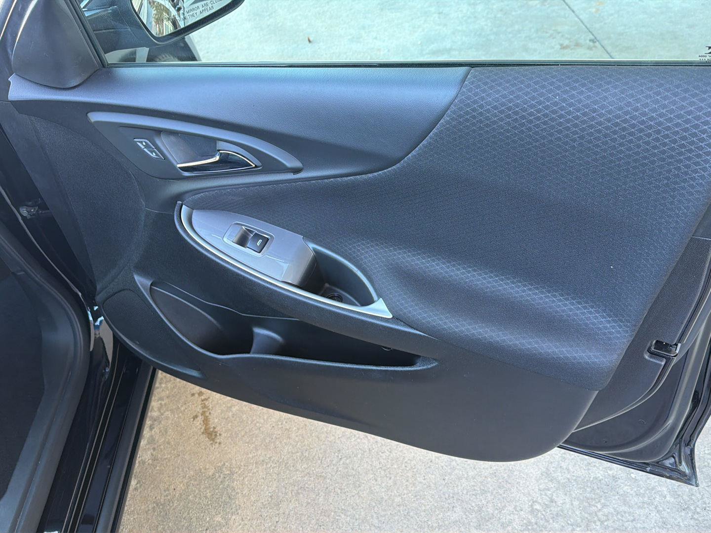 Used 2025 Chevrolet Malibu LT FWD image 14