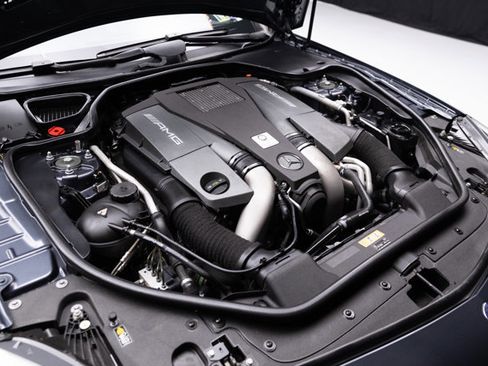Used 2015 Mercedes-Benz SL 63 AMG w/ Driver Assistance Package image 54