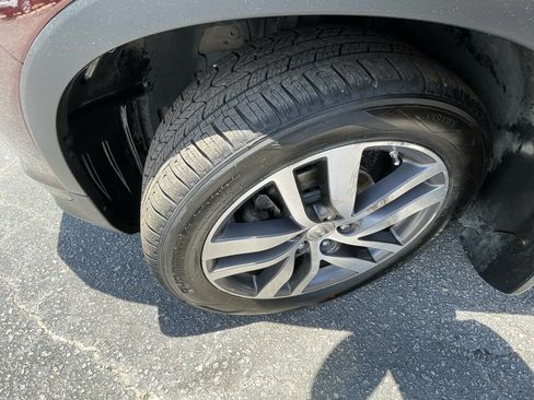 Used 2018 Honda Pilot Touring image 23
