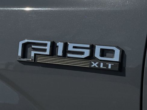 Used 2019 Ford F150 XLT w/ Equipment Group 302A Luxury AWD/4WD image 10