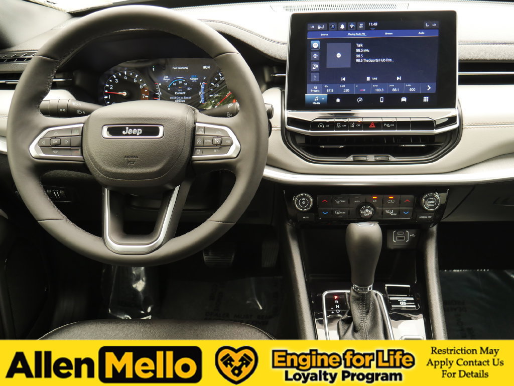 Used 2026 Jeep Compass Limited AWD/4WD image 15