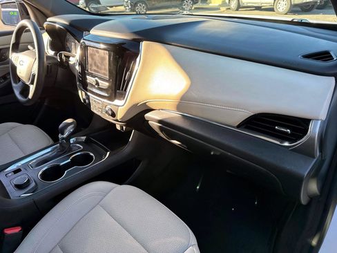 Certified 2023 Chevrolet Traverse LS image 7