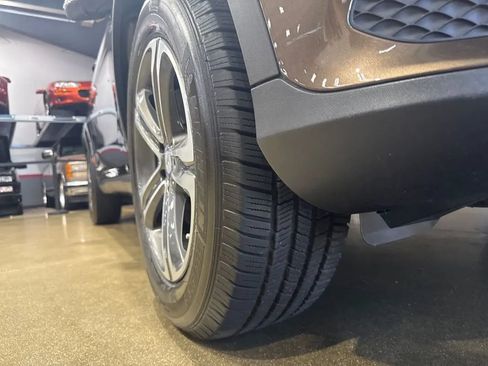 Used 2017 Mercedes-Benz GLC 300 4MATIC image 56