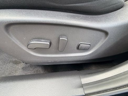 Certified 2019 Nissan Rogue SV image 14