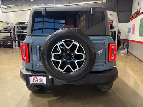 Used 2022 Ford Bronco Outer Banks image 6