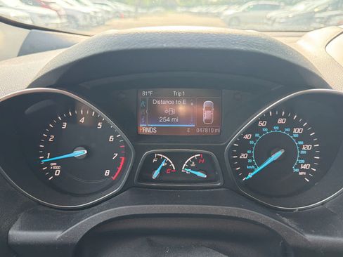 Used 2016 Ford Escape Titanium w/ Equipment Group 301A AWD/4WD image 8