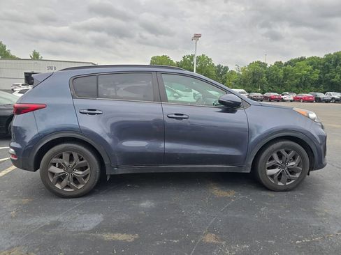 Used 2022 Kia Sportage Nightfall Edition FWD image 8