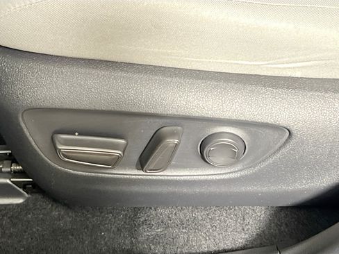 Used 2025 Toyota RAV4 XLE w/ Convenience Package FWD image 16