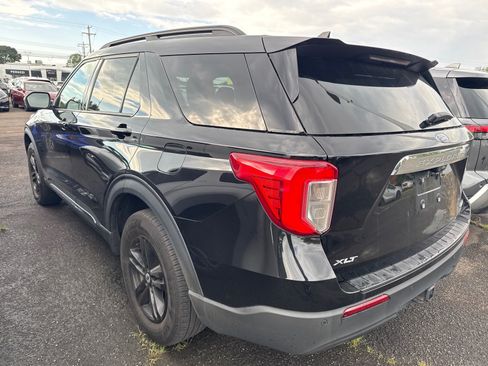 Used 2024 Ford Explorer XLT w/ Class IV Trailer Tow Package AWD/4WD image 4