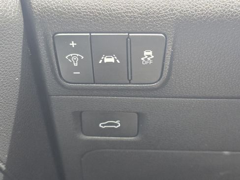Used 2021 Kia K5 LXS FWD image 11
