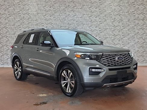 Used 2020 Ford Explorer Platinum w/ Premium Technology Package image 1