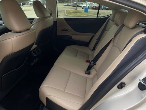 Used 2020 Lexus ES 350 w/ Premium Package image 27