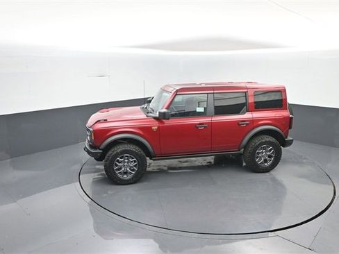 New 2025 Ford Bronco Badlands image 18