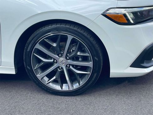 Certified 2024 Honda Civic Touring image 8