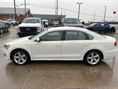 Used 2014 Volkswagen Passat 1.8T SE image 4