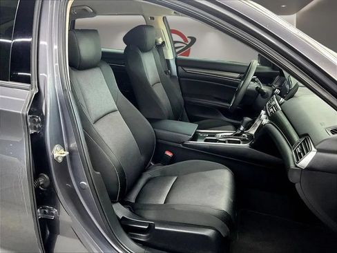 Used 2019 Honda Accord LX image 29