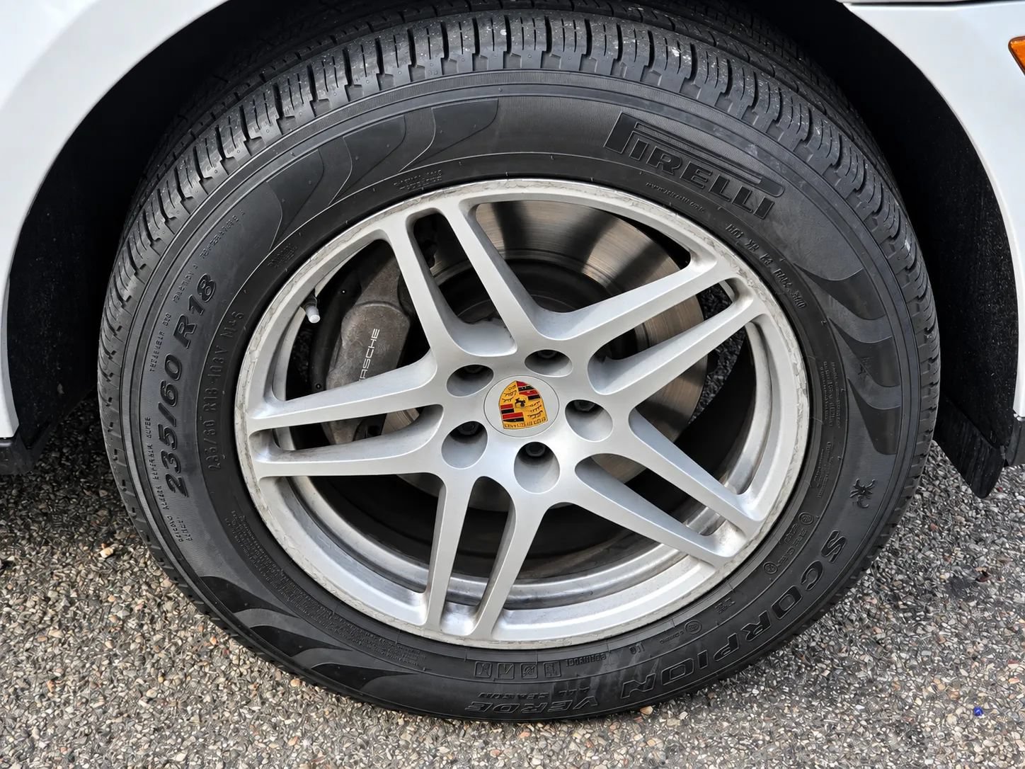 Used 2017 Porsche Macan AWD/4WD image 20