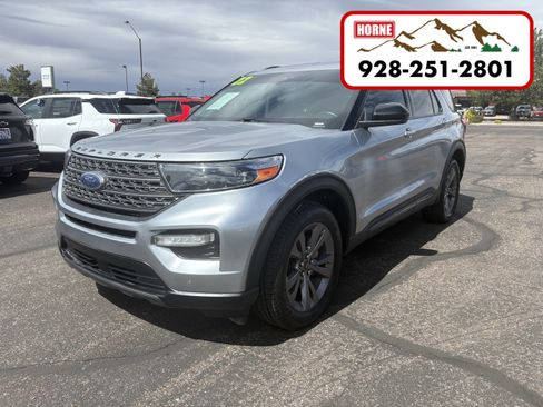 Used 2022 Ford Explorer XLT w/ Equipment Group 202A AWD/4WD image 1