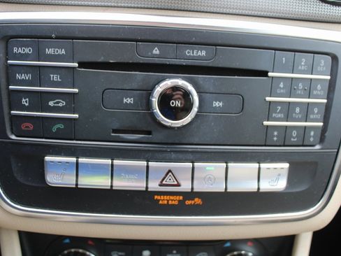 Used 2018 Mercedes-Benz GLA 250 image 39