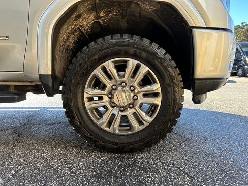 Used 2023 GMC Sierra 2500 Denali image 7