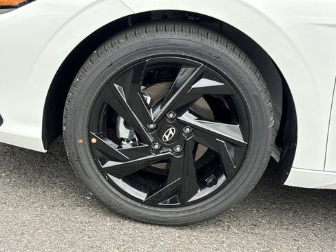 New 2026 Hyundai Elantra SEL Sport FWD image 12