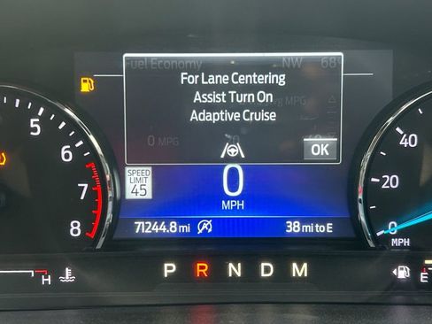 Used 2020 Ford Explorer XLT w/ Equipment Group 202A image 23