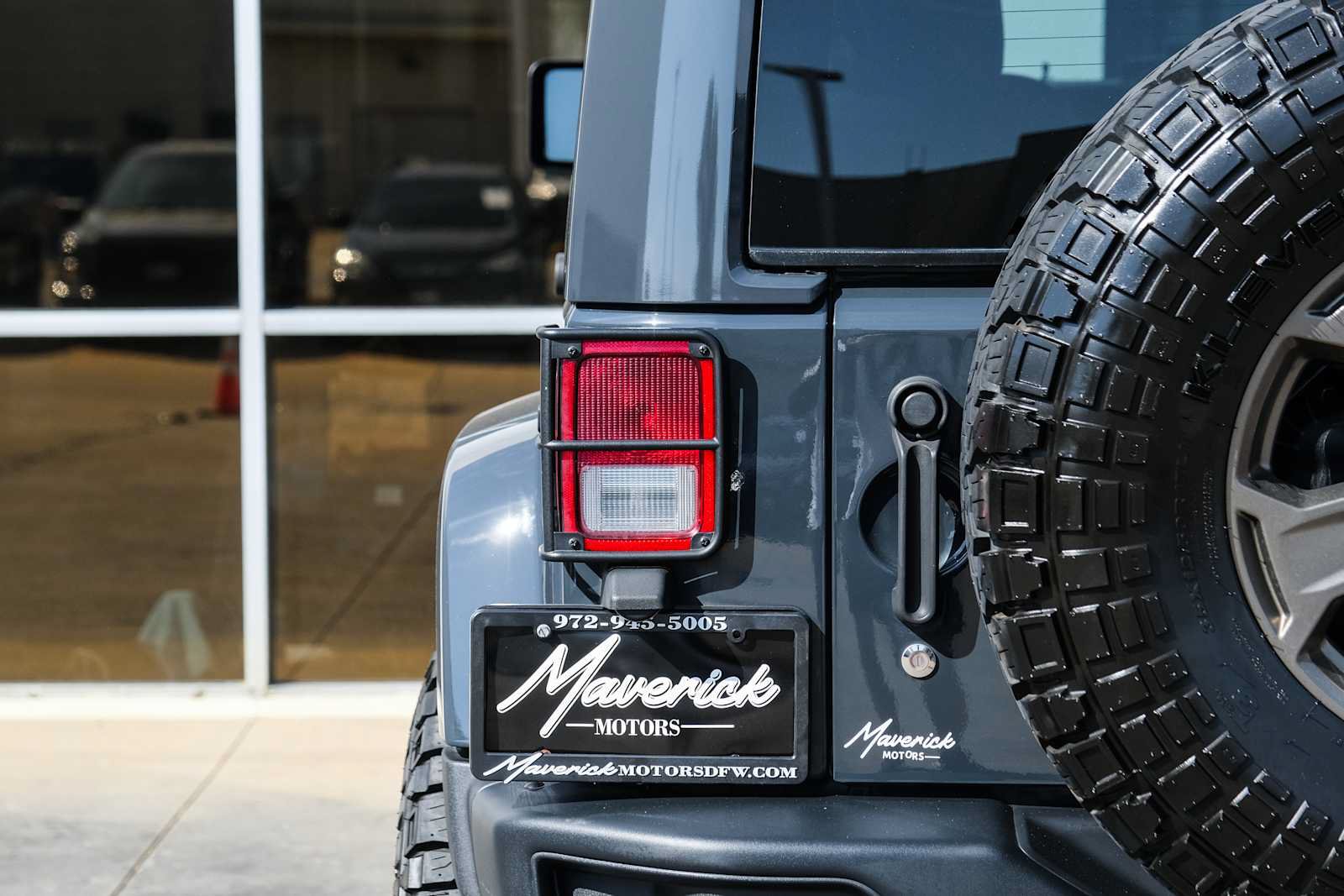Used 2018 Jeep Wrangler Unlimited Sport AWD/4WD image 11