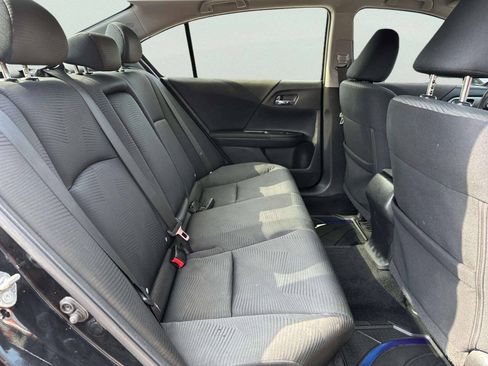 Used 2015 Honda Accord LX image 17