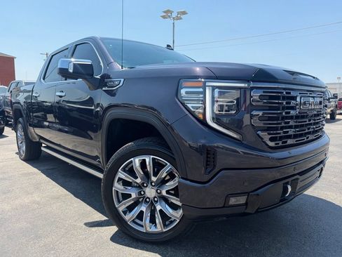 Used 2025 GMC Sierra 1500 Denali AWD/4WD image 2