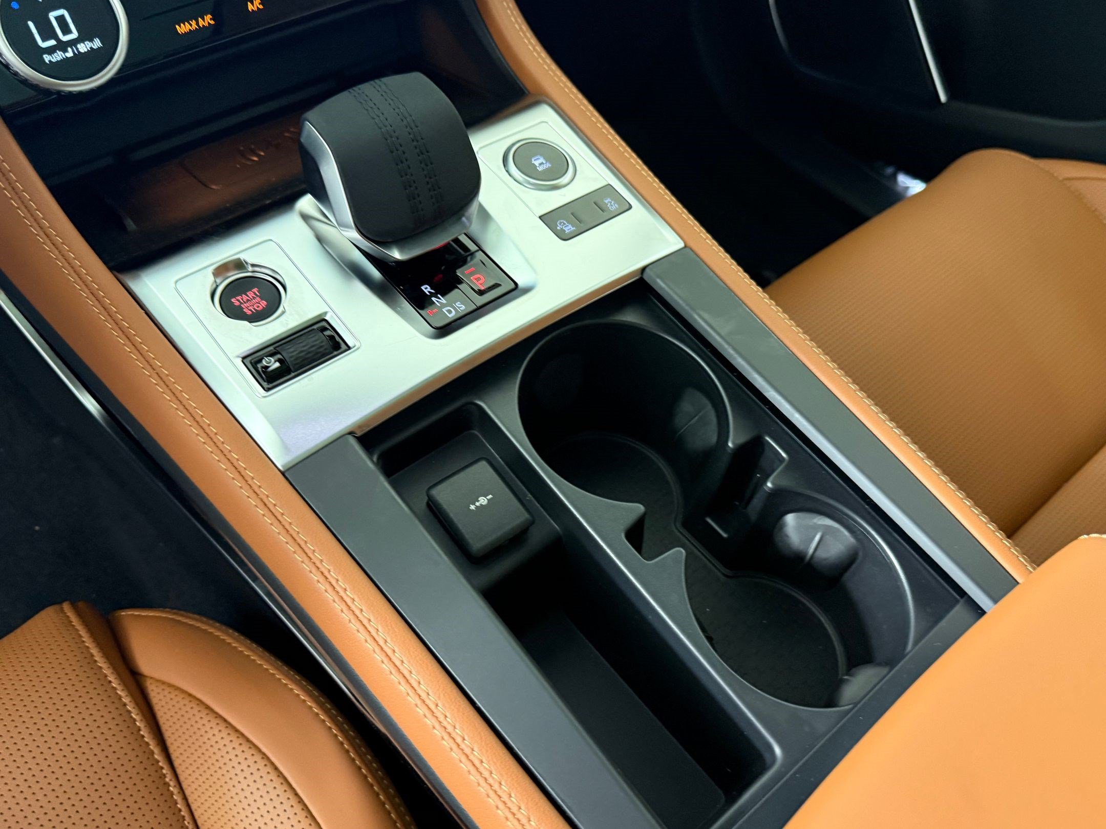 New 2026 Jaguar F-PACE R-Dynamic S AWD/4WD image 16