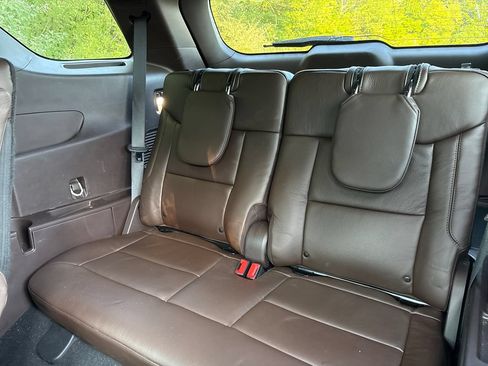 Used 2024 Ford Explorer King Ranch w/ Technology Package AWD/4WD image 15